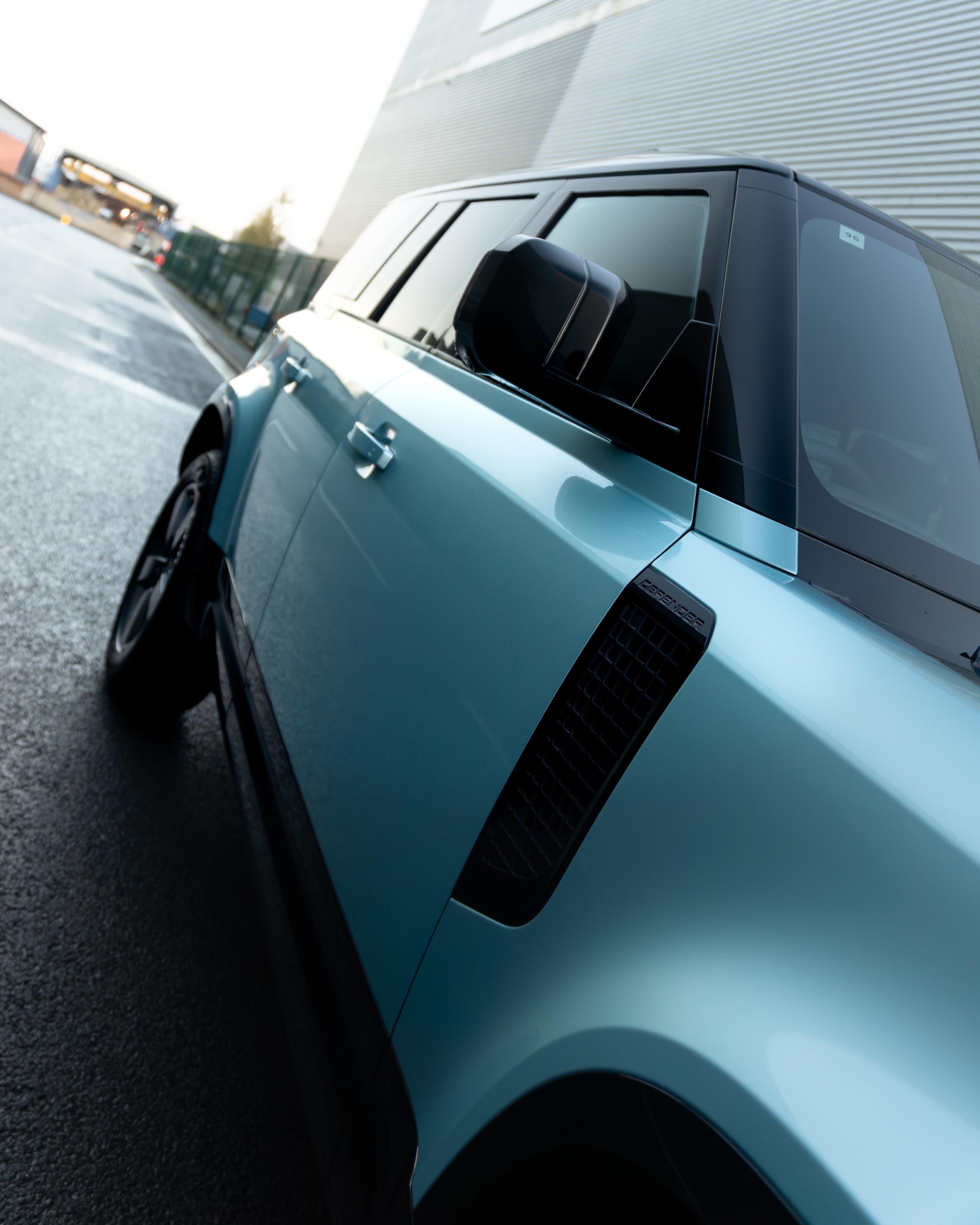 PCC - Autowrap Manchester - LandRover Defender 1